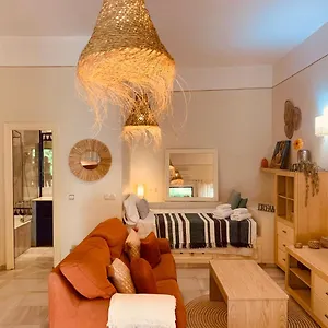 https://encantador-estudio-en-marbella.1costadelsol.com